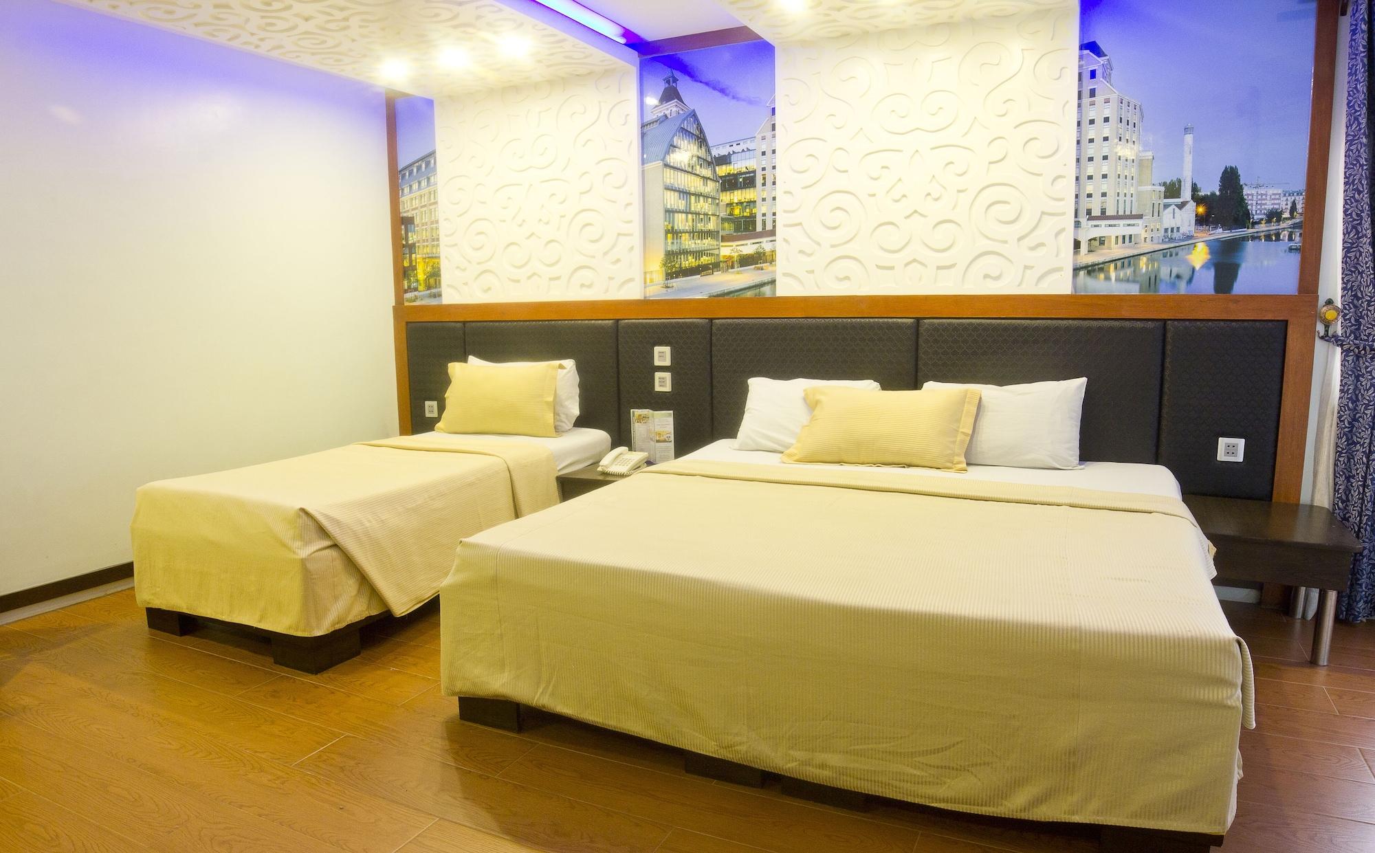 Eurotel Makati Makati City Exteriör bild